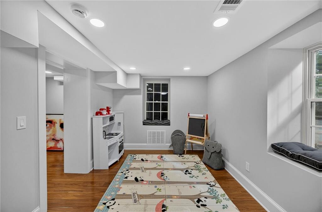 1785 Meadowdale Avenue Northeast Atlanta, GA 30306 - Photo 35 of 74