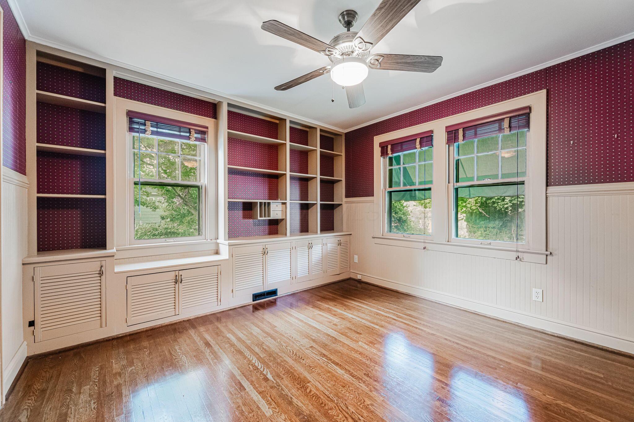 944 South Cassingham Road Bexley, OH 43209 - Photo 9 of 46 18-B.M. - 944 S Cassingham Rd, Columbus-
