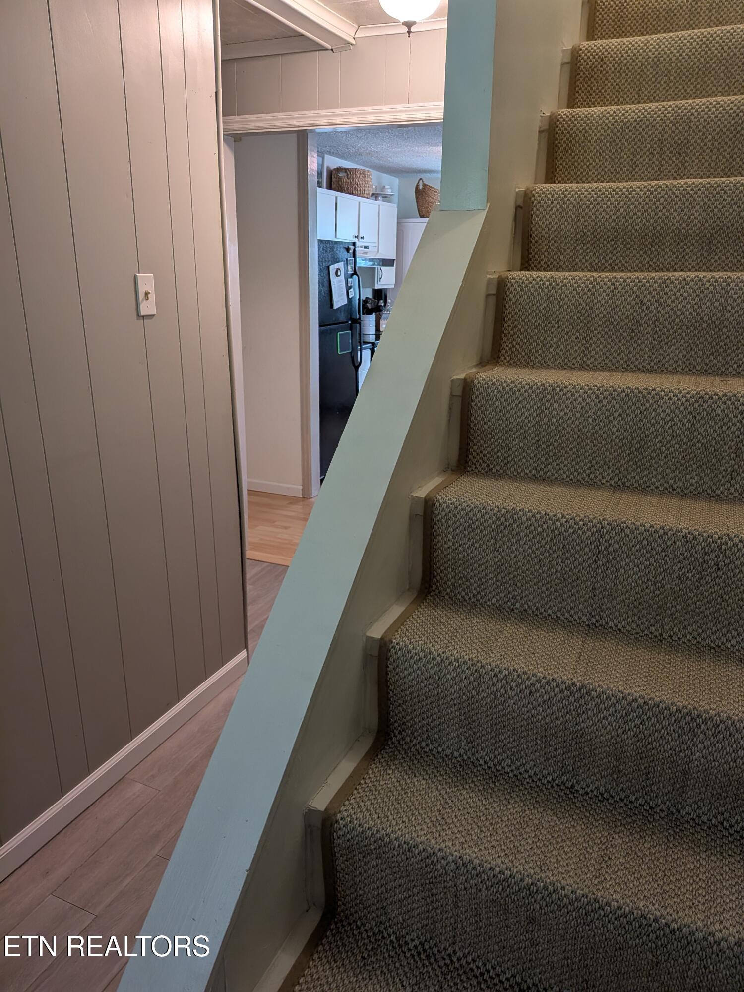 8135 Harmon Road Powell, TN 37849 - Photo 27 of 32 HarmonRd_24_Stairs3