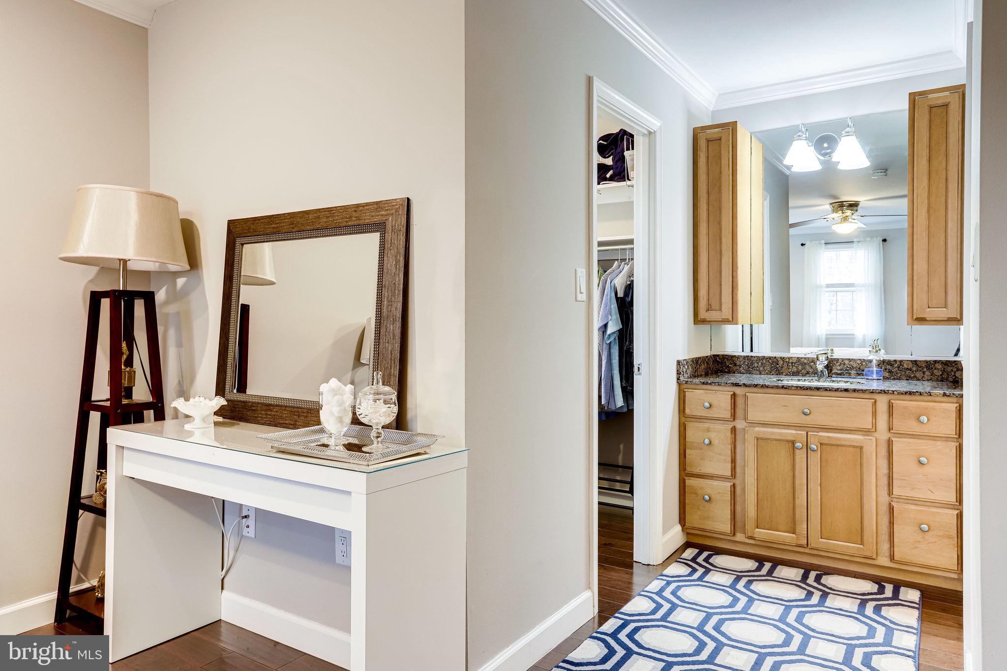 11306 Handlebar Road Reston, VA 20191 - Photo 39 of 82 Master bathroom