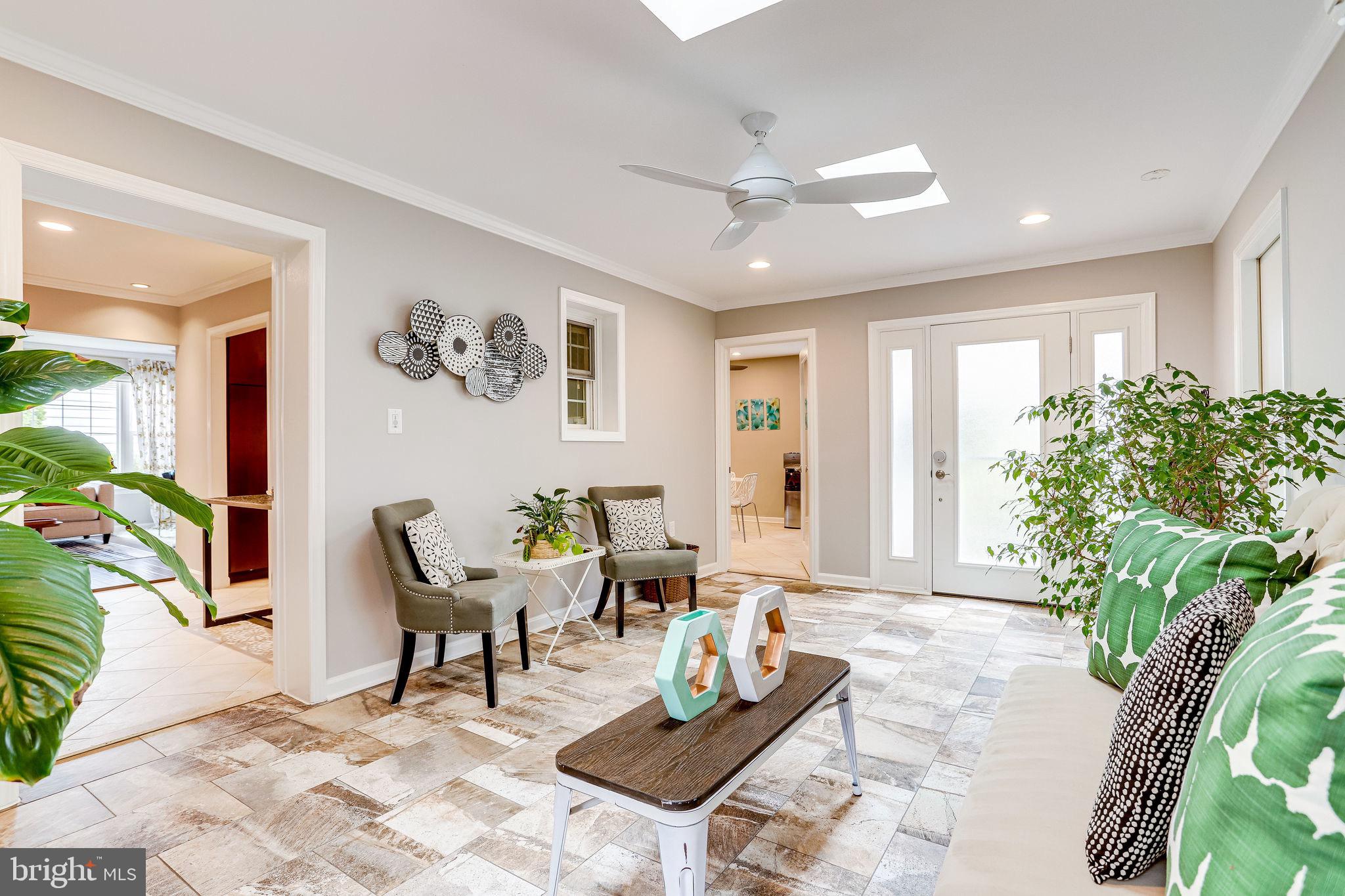 11306 Handlebar Road Reston, VA 20191 - Photo 5 of 82 All season sunroom