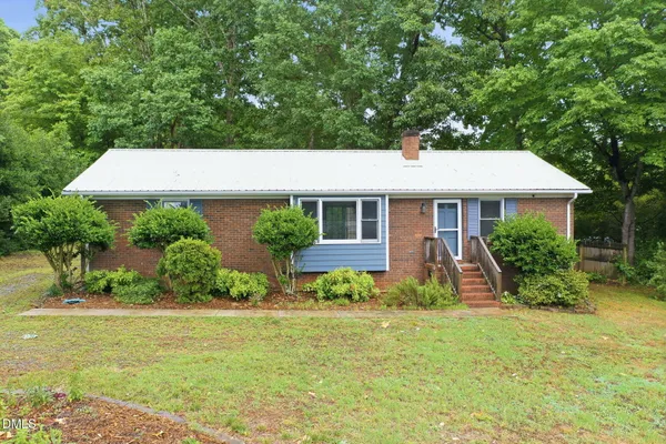 $309,900 | 702 North 9th Street, Mebane, NC 27302