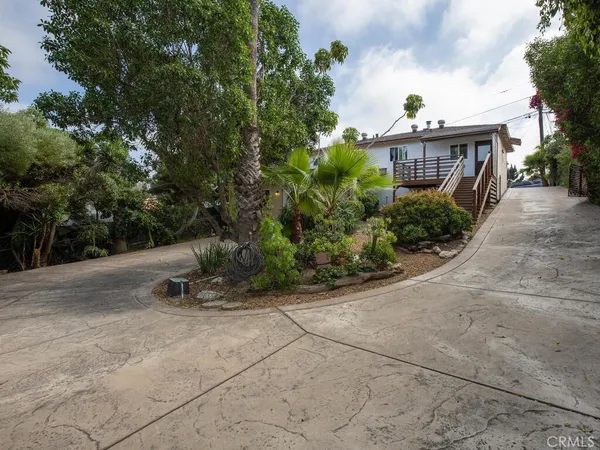 $919,000 | 540 South Barnwell Street, Oceanside, CA 92054