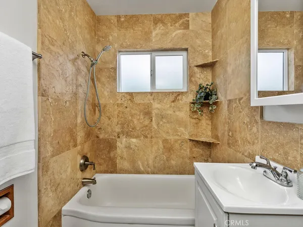 $919,000 | 540 South Barnwell Street, Oceanside, CA 92054