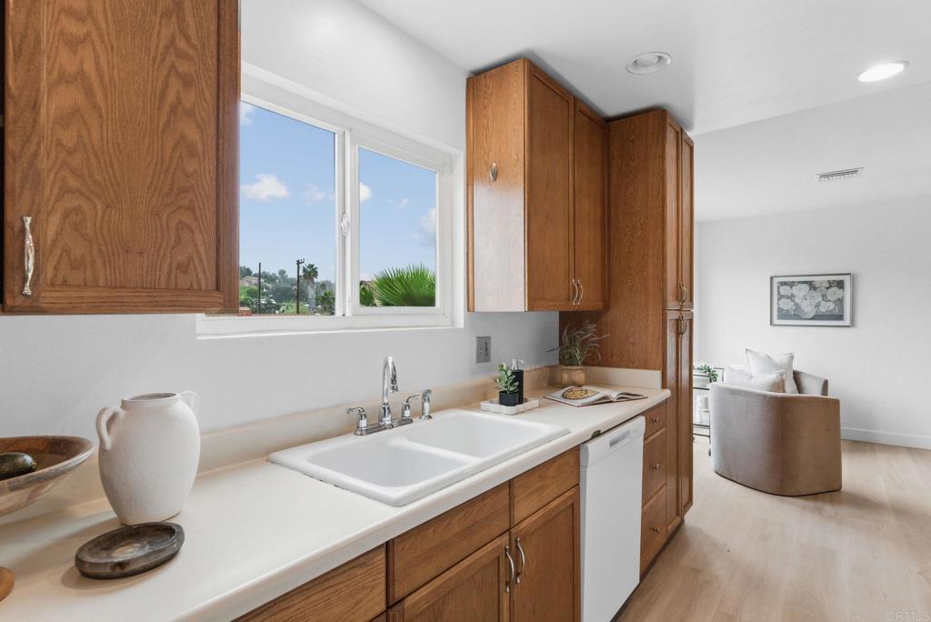 1511 Primera Street Lemon Grove, CA 91945 - Photo 15 of 31 Kitchen