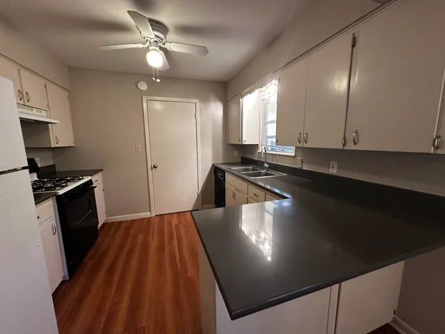 $1,895 | 2104 Wordsworth Drive, Unit B, Austin, TX 78704