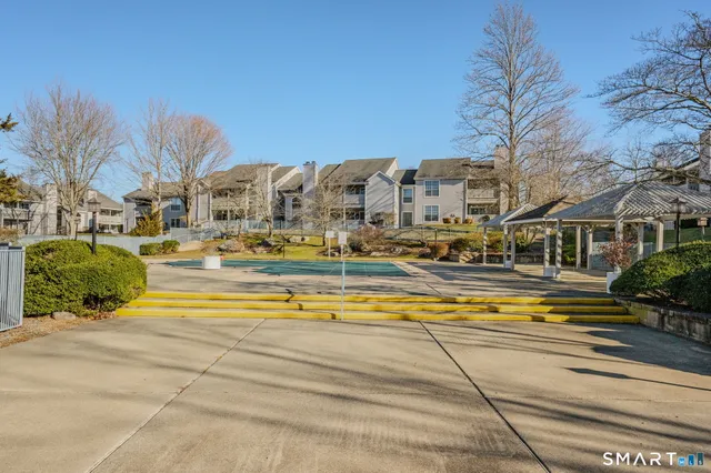 $195,000 | 75 Crown Knoll Court, Unit 107, Groton, CT 06340