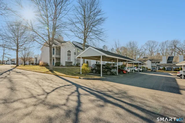 $195,000 | 75 Crown Knoll Court, Unit 107, Groton, CT 06340