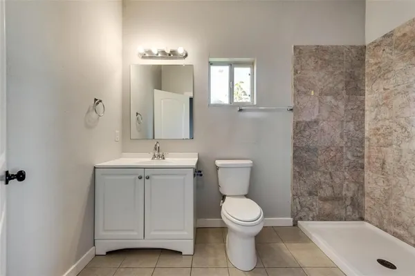 $1,050 | 626 West Crawford Street, Unit 101, Denison, TX 75020
