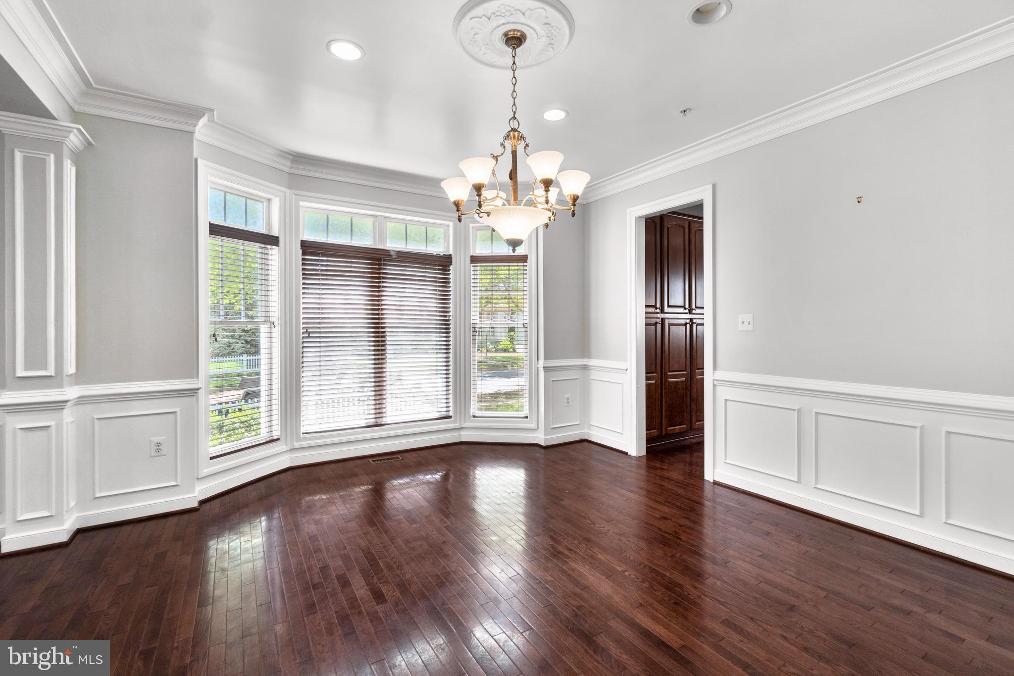 600 Olney Sandy Spring Road Sandy Spring, MD 20860 - Photo 4 of 40 DINING ROOM
