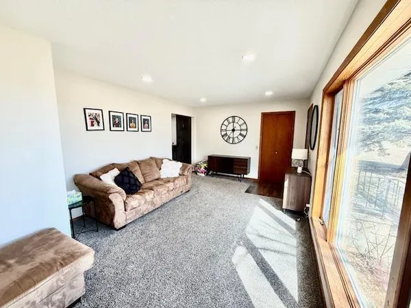 $239,900 | 475 East Csah 10, Vesta, MN 56292