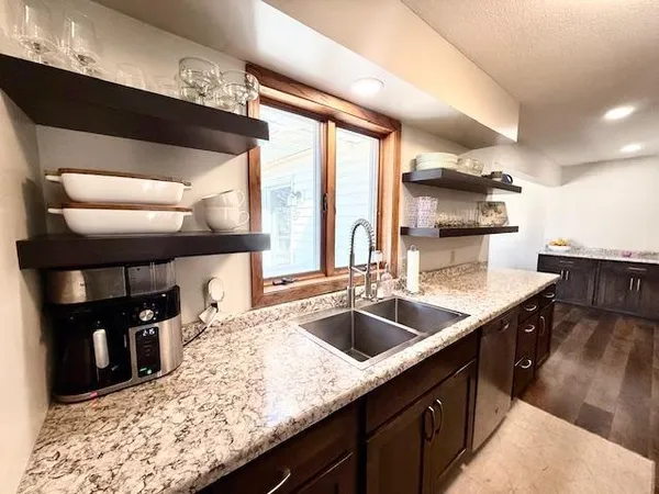 $239,900 | 475 East Csah 10, Vesta, MN 56292