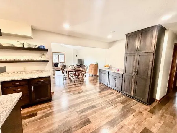 $239,900 | 475 East Csah 10, Vesta, MN 56292