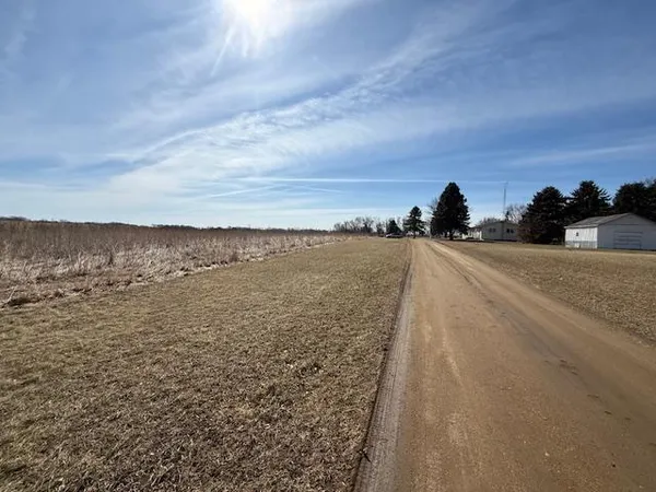 $239,900 | 475 East Csah 10, Vesta, MN 56292