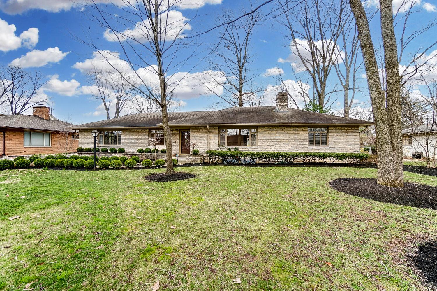 3112 Leeds Road Columbus, OH 43221 - Photo 2 of 40 50034611-002_web