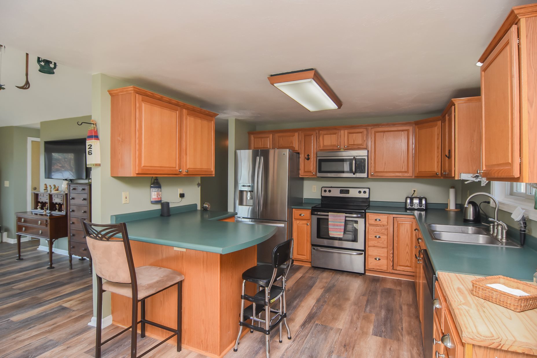 26 North Shore Road Derry, NH 03038 - Photo 12 of 39