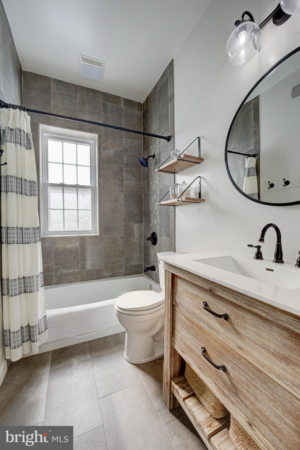 308 East Capitol Street Northeast, Unit 8 Washington, DC 20003 - Photo 17 of 28 Gallery Image 17
