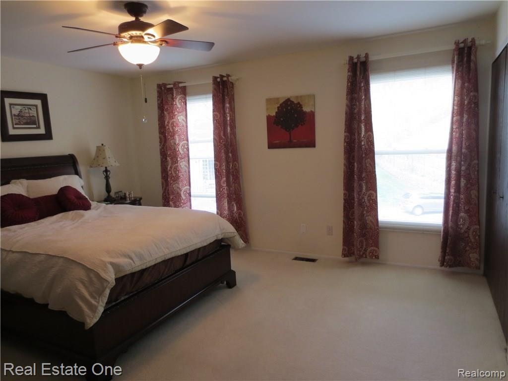 1306 Brook Lane, Unit 286 Rochester Hills, MI 48306 - Photo 14 of 23