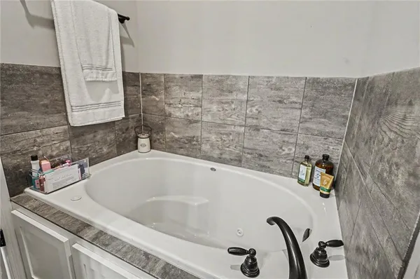 $475,000 | 16699 Dana Lane, Leavenworth, KS 66048
