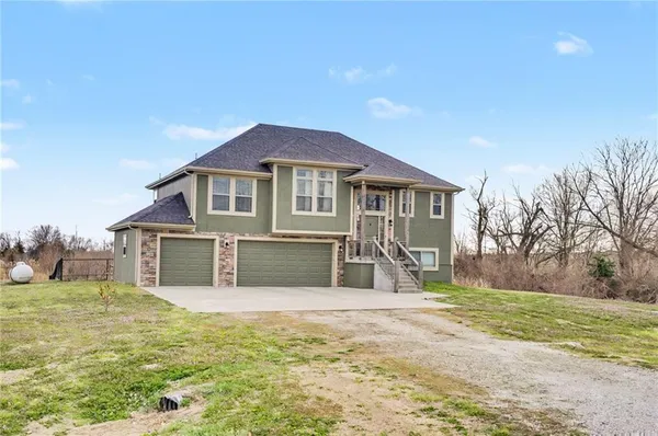 $475,000 | 16699 Dana Lane, Leavenworth, KS 66048