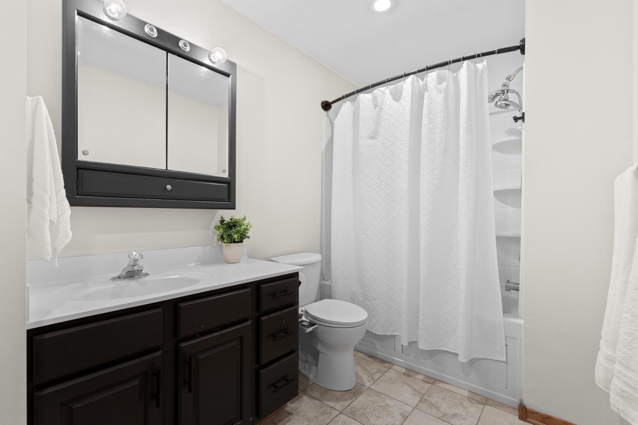 5718 48 Avenue Northwest Rochester, MN 55901 - Photo 19 of 41