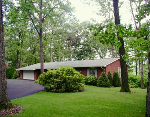 123 Woodridge Road Butler, PA 16001 - Photo 1 of 7 Gallery Image 1