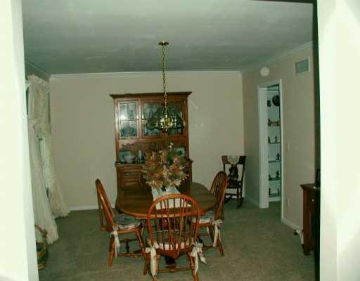 123 Woodridge Road Butler, PA 16001 - Photo 4 of 7 Gallery Image 4