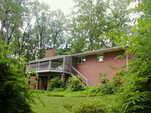 123 Woodridge Road Butler, PA 16001 - Photo 6 of 7 Gallery Image 6