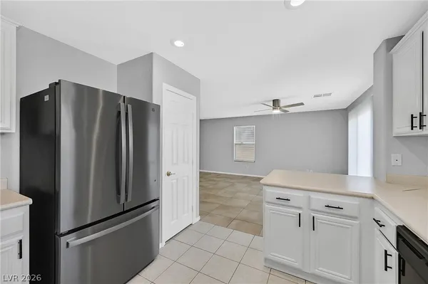 $2,500 | 340 Silverado Pines Avenue, Las Vegas, NV 89123