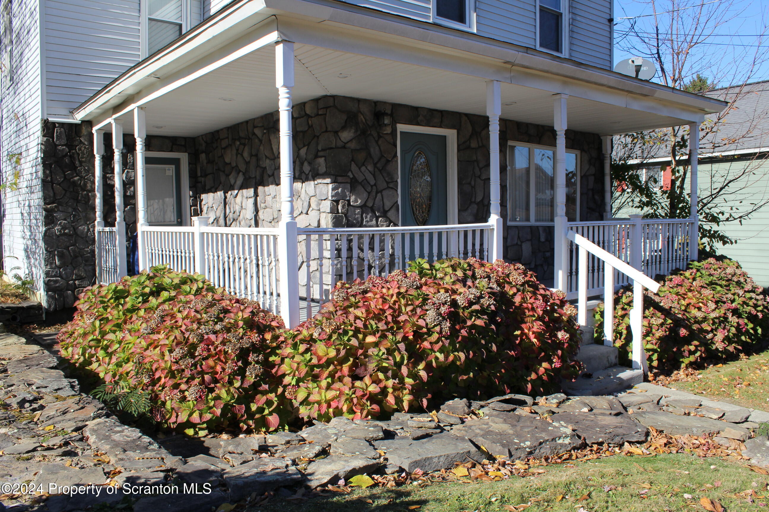522 Packer Street Avoca, PA 18641 - Photo 2 of 37 Gallery Image 2