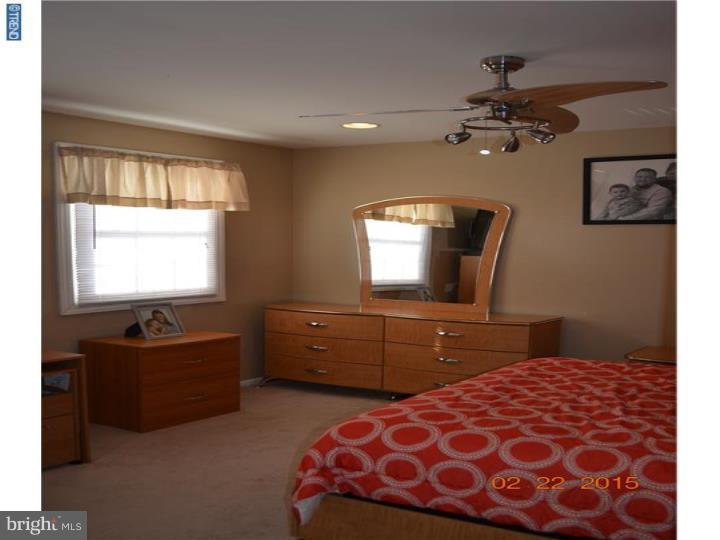 302 Colonial Road Edgewater Park, NJ 08010 - Photo 11 of 21 Gallery Image 11