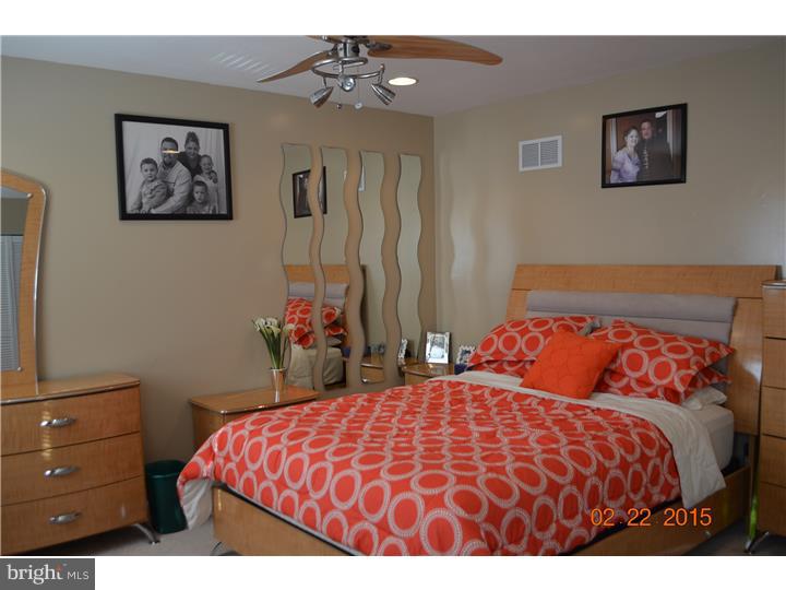 302 Colonial Road Edgewater Park, NJ 08010 - Photo 12 of 21 Gallery Image 12
