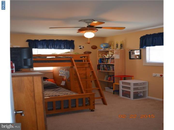 302 Colonial Road Edgewater Park, NJ 08010 - Photo 14 of 21 Gallery Image 14