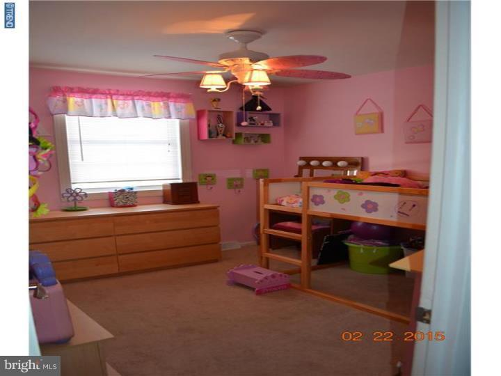 302 Colonial Road Edgewater Park, NJ 08010 - Photo 15 of 21 Gallery Image 15