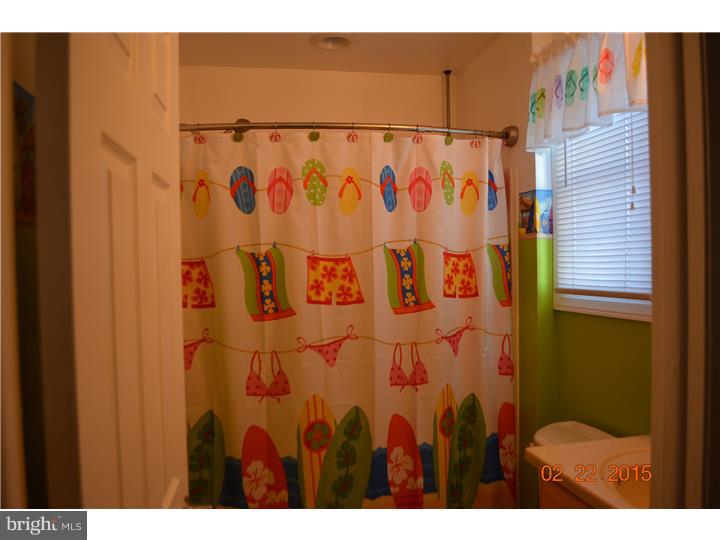 302 Colonial Road Edgewater Park, NJ 08010 - Photo 16 of 21 Gallery Image 16