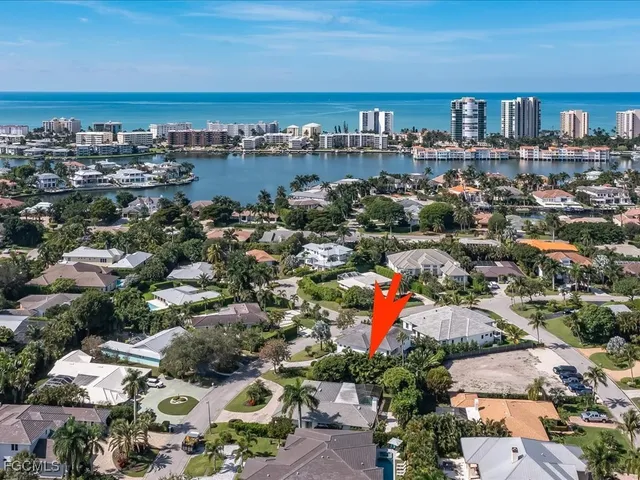 $22,500 | 635 Fountainhead Lane, Naples, FL 34103