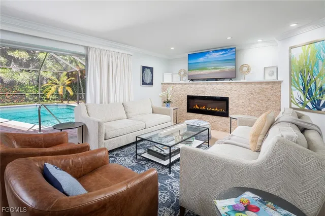 $22,500 | 635 Fountainhead Lane, Naples, FL 34103