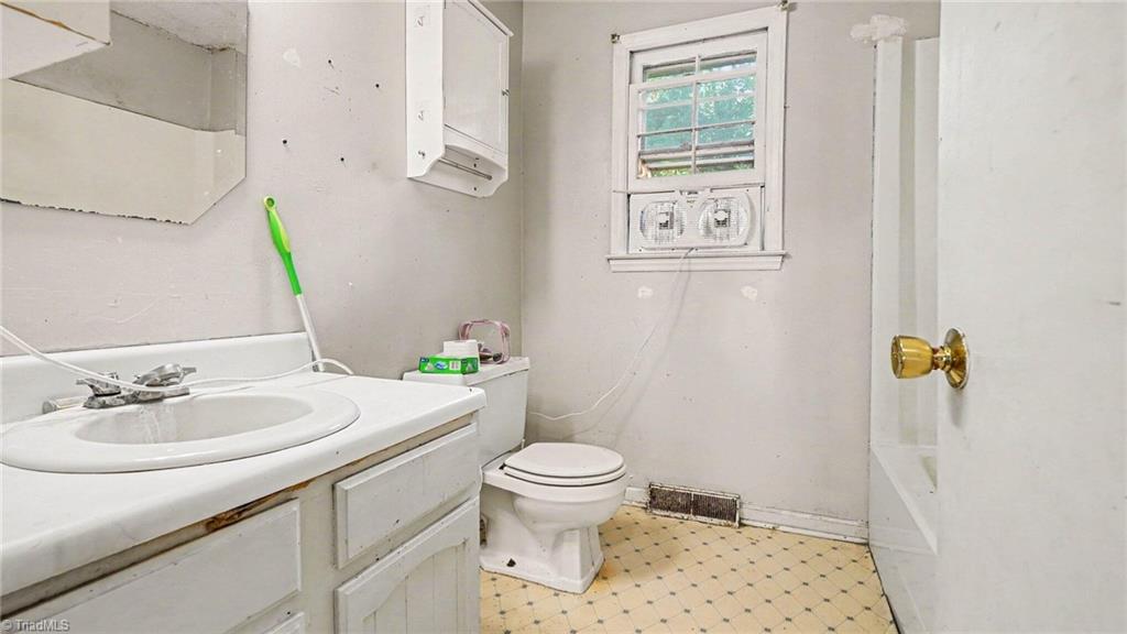 4314 Lormar Road Greensboro, NC 27406 - Photo 23 of 31 Gallery Image 23