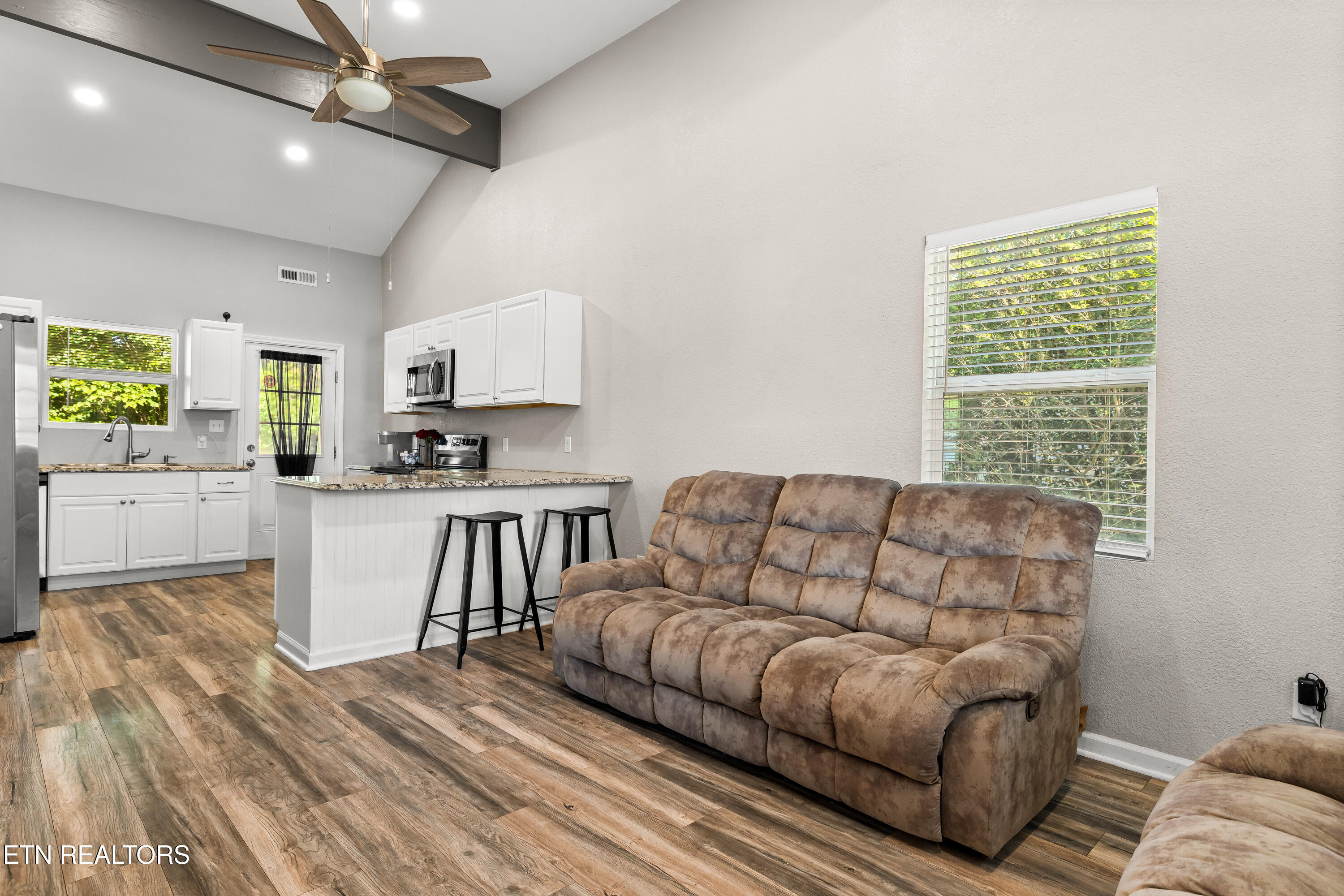 523 East Lincoln Road Alcoa, TN 37701 - Photo 11 of 44 523ELincolnRd-9