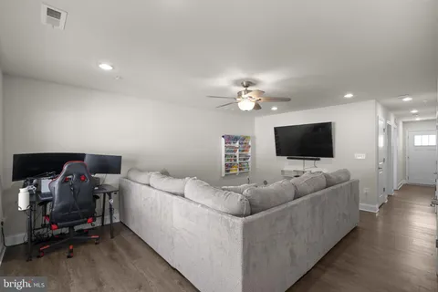 $420,000 | 11279 St Luke Drive, White Plains, MD 20695