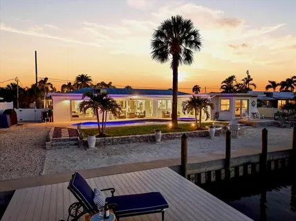 $2,175,000 | 617 Dundee Lane, Holmes Beach, FL 34217