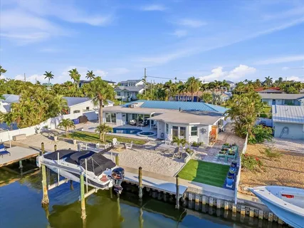 $2,175,000 | 617 Dundee Lane, Holmes Beach, FL 34217