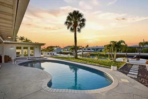 $2,175,000 | 617 Dundee Lane, Holmes Beach, FL 34217