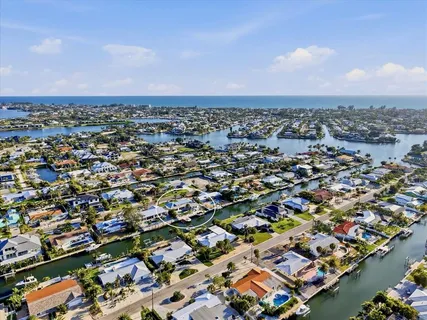 $2,175,000 | 617 Dundee Lane, Holmes Beach, FL 34217