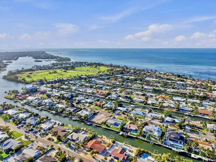 $2,175,000 | 617 Dundee Lane, Holmes Beach, FL 34217