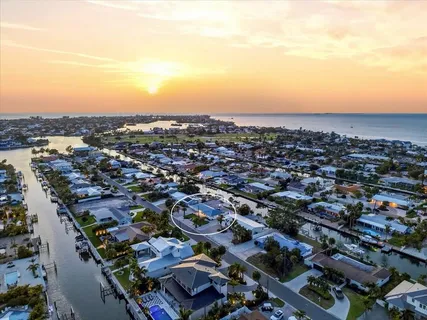 $2,175,000 | 617 Dundee Lane, Holmes Beach, FL 34217