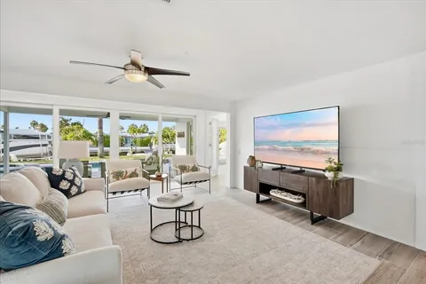 $2,175,000 | 617 Dundee Lane, Holmes Beach, FL 34217