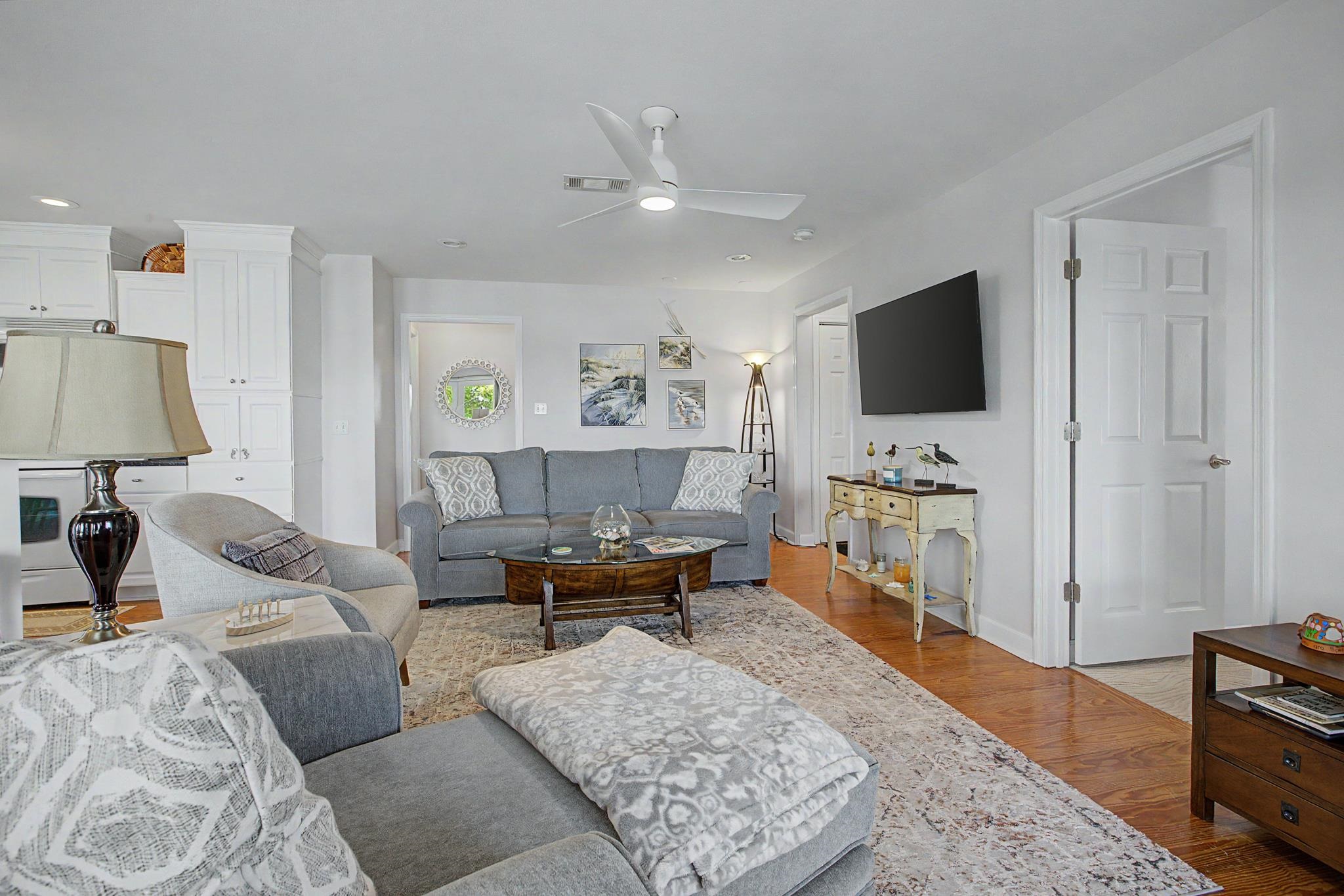 214 Harbor Circle Alligator Point, FL 32346 - Photo 7 of 70