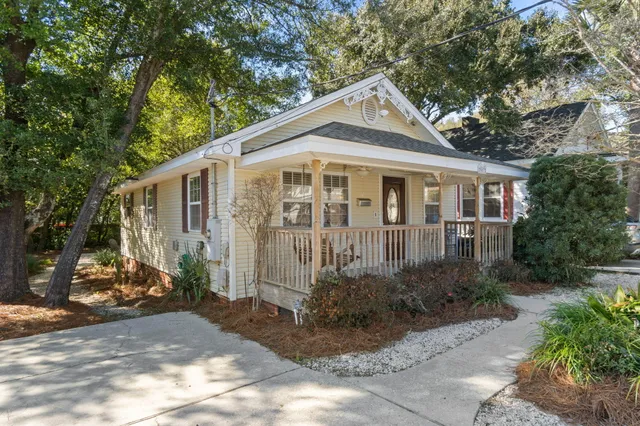 $269,900 | 907 North De Villiers Street, Pensacola, FL 32501