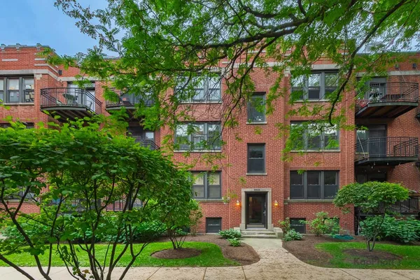 $319,000 | 5913 North Paulina Street, Unit 2E, Chicago, IL 60660